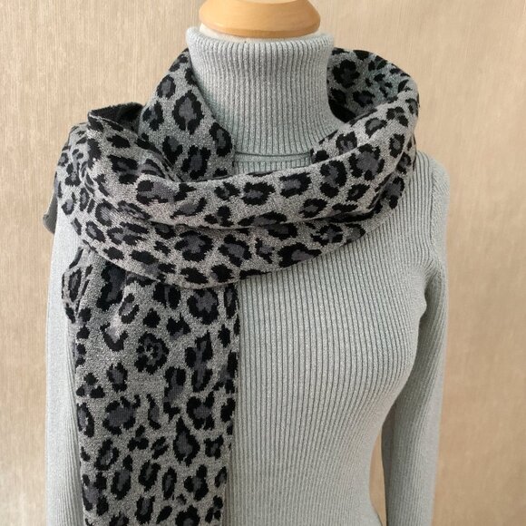 Lauren Ralph Lauren Shimmer Turtleneck & Scarf Set | Size Medium - Picture 6 of 13